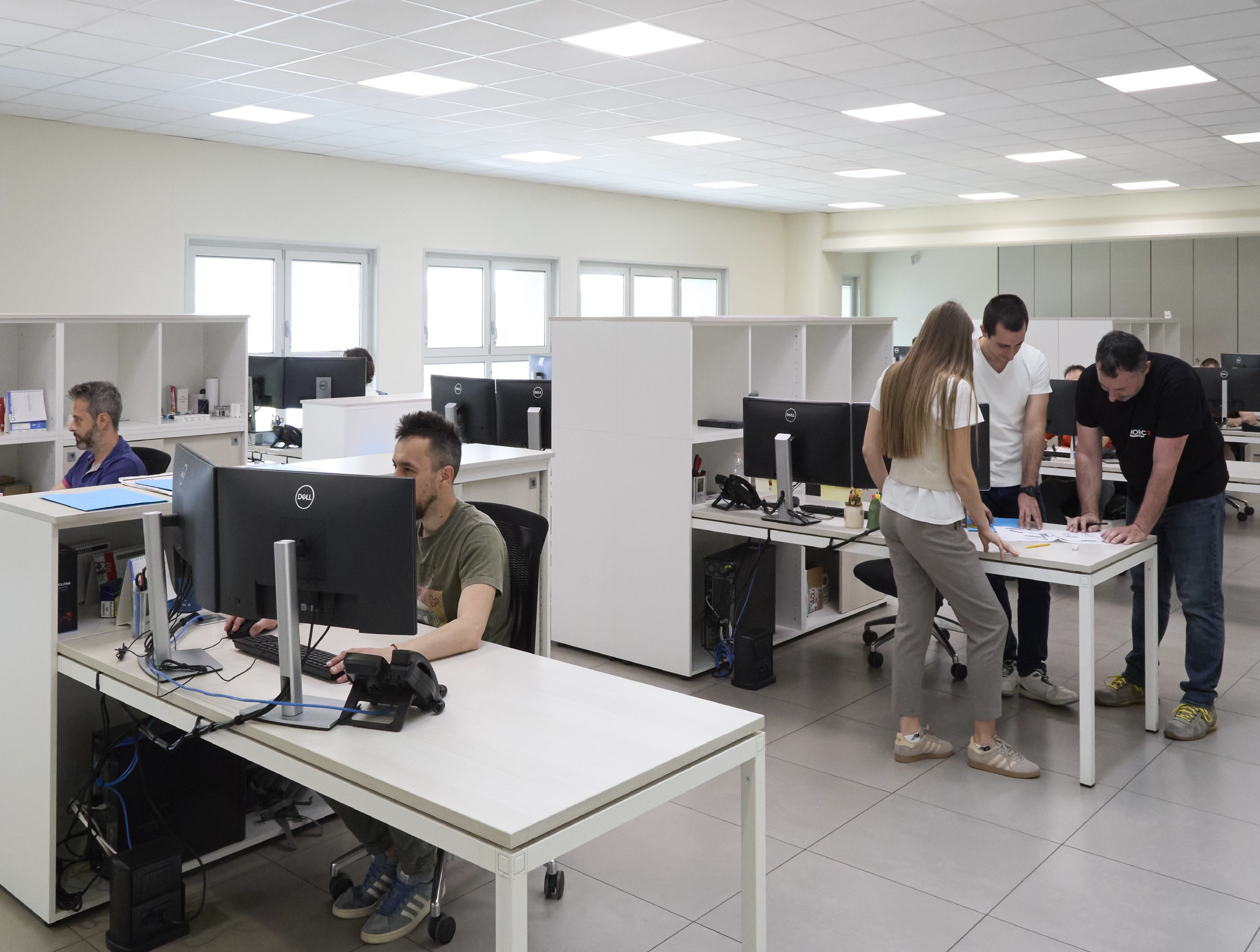 tecnico-che-progetta-un-impianto-morc2-